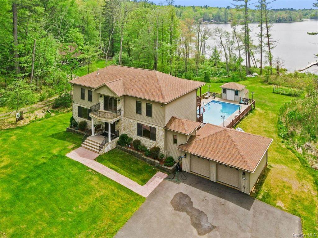 113 Airport Road - Photo 1