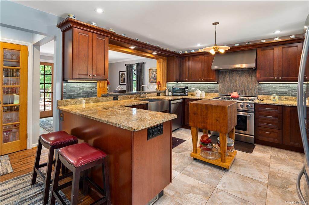 107 Olcott Avenue - Photo 1