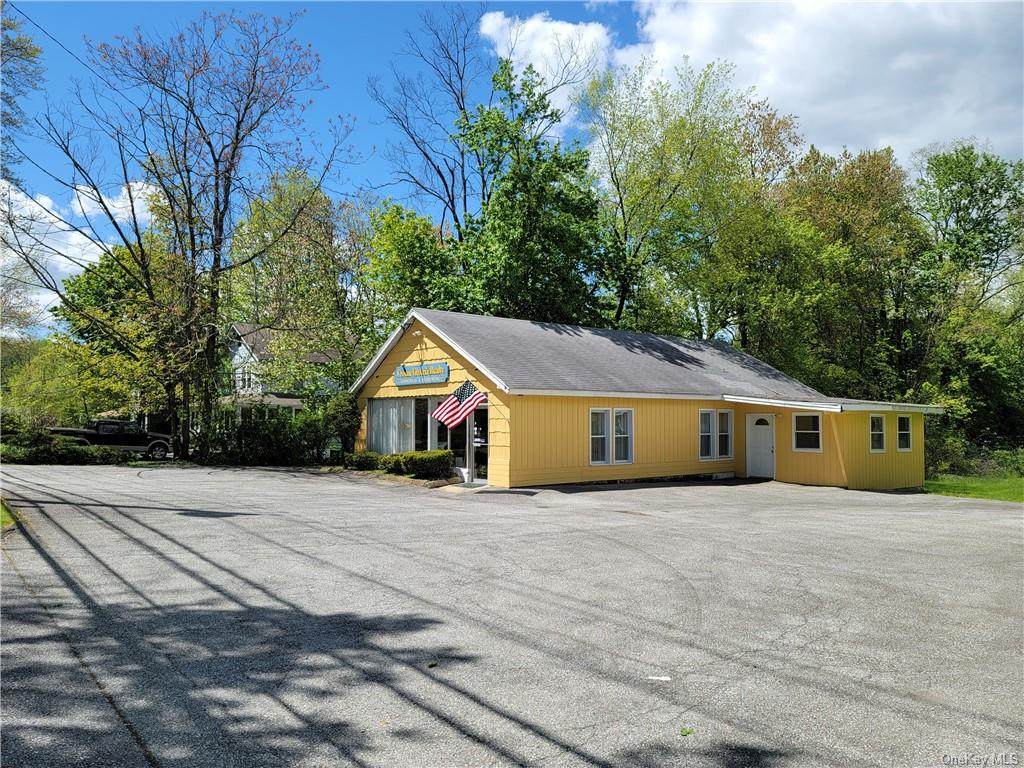 1500 Main Street - Photo 1