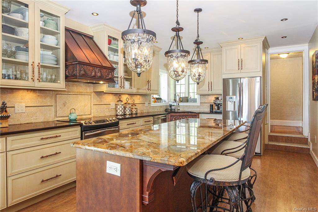 17 Old Knollwood Road - Photo 1