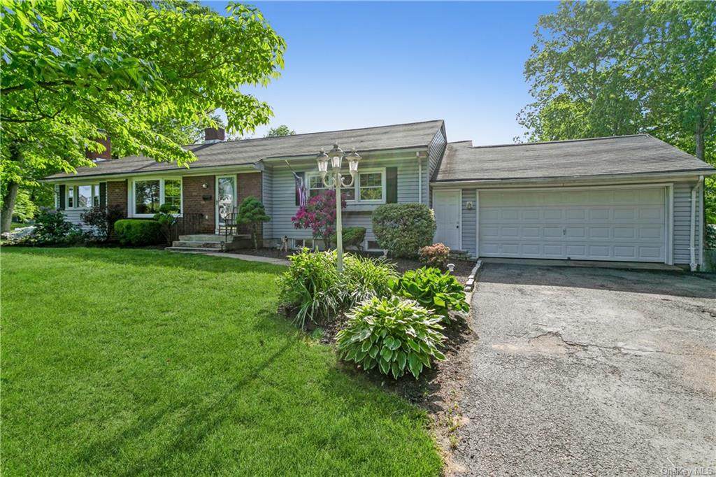 61 Highview Avenue - Photo 1