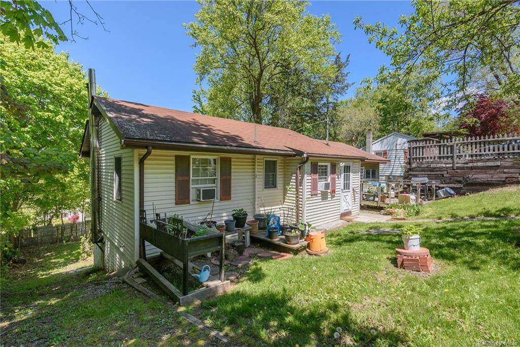 20 Claremont Trail - Photo 1