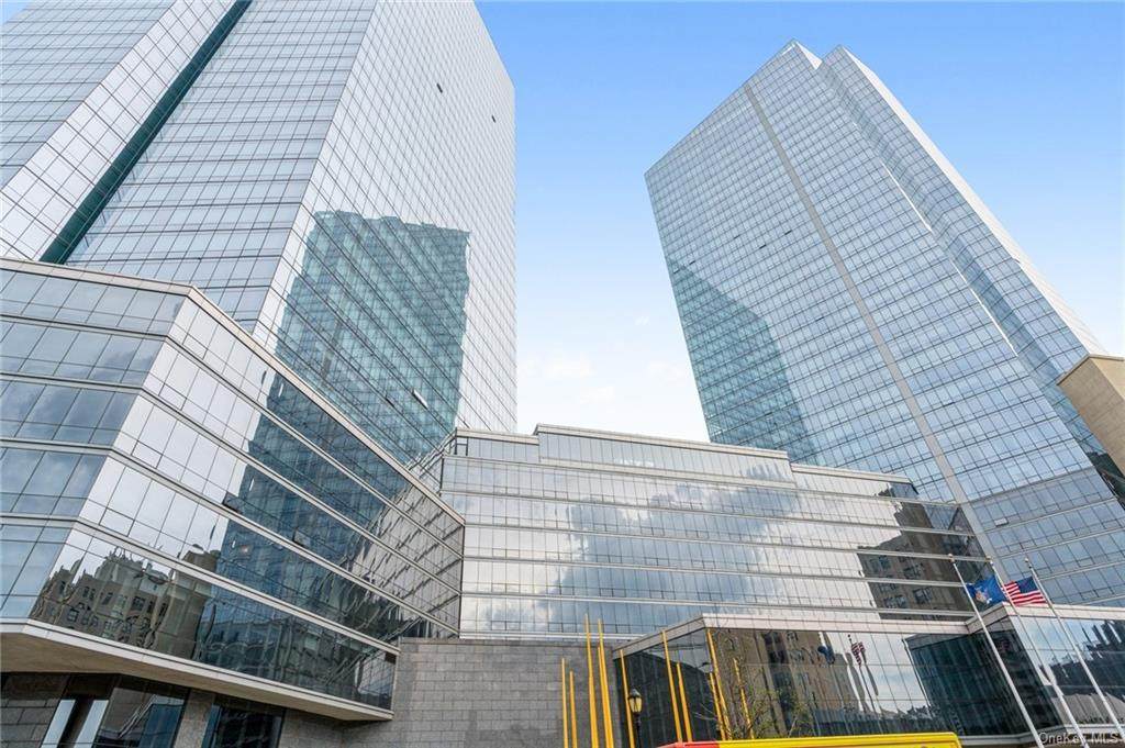 5 Renaissance Square - Photo 1