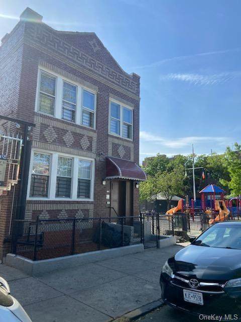 1525 Purdy Street - Photo 1