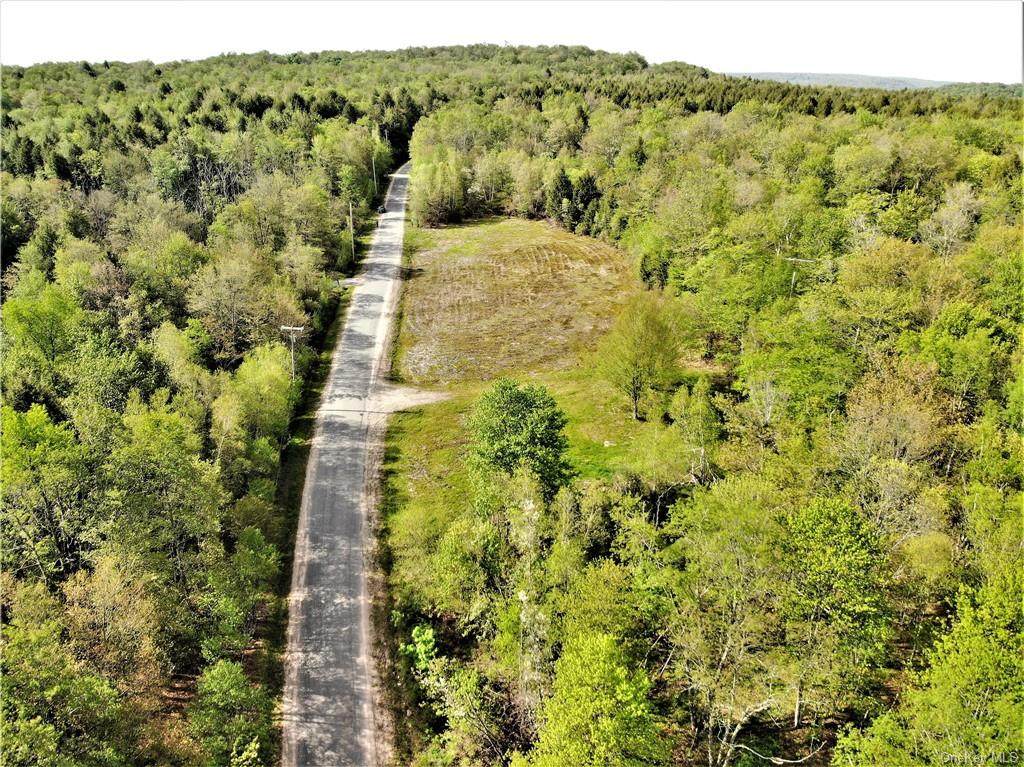 505 Breezy Hill Road - Photo 1