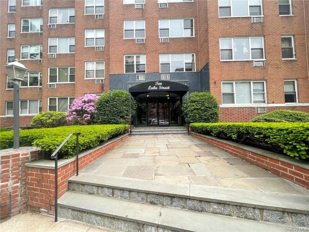 10 Lake Street - Photo 1