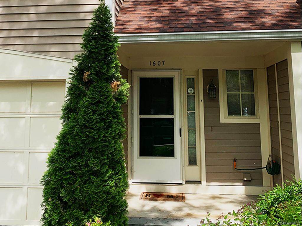 1607 Pondcrest Lane - Photo 1