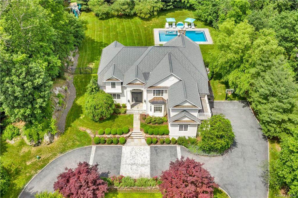 10 Laurel Hill Place - Photo 1