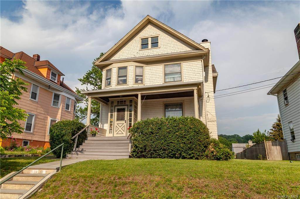 523 Dyckman Street - Photo 1