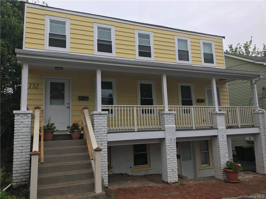 132 Depew Avenue - Photo 1