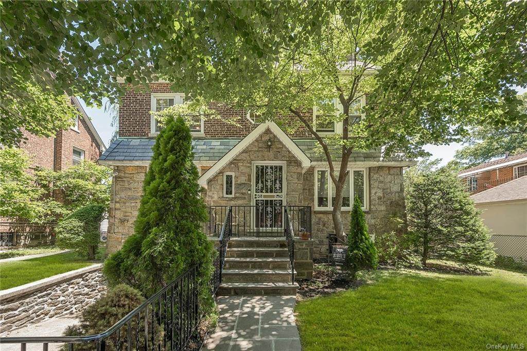 2212 Wilson Avenue - Photo 1
