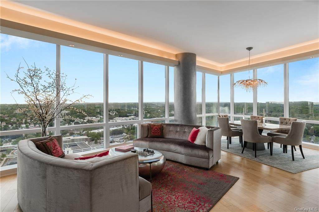 5 Renaissance Square - Photo 1