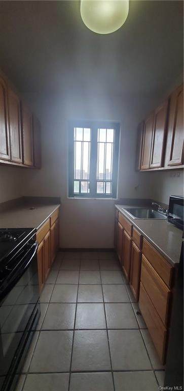 1594 Unionport Road - Photo 1