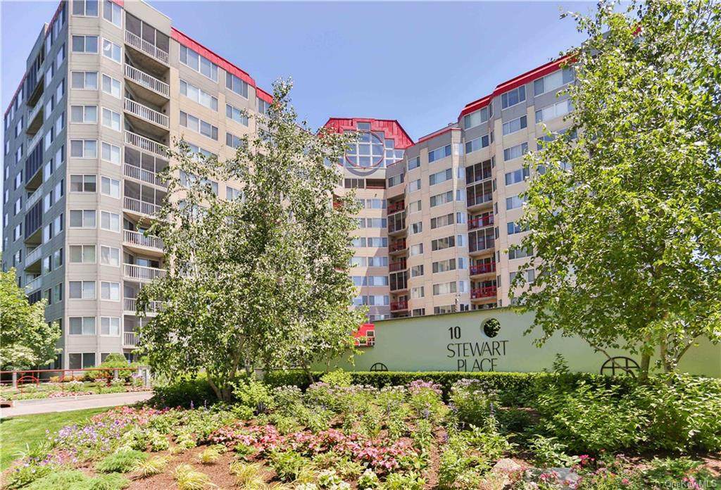 10 Stewart Place - Photo 1