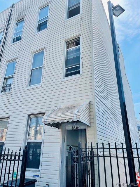 1666 Jefferson Avenue - Photo 1