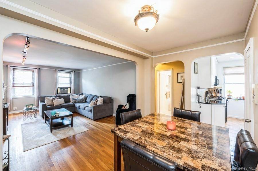 811 Bronx River Road - Photo 1