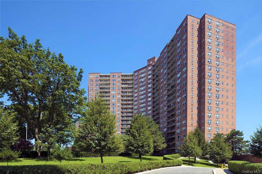 5900 Arlington Avenue - Photo 1
