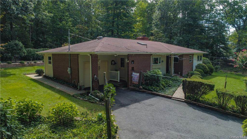 74 Emerald Lane - Photo 1