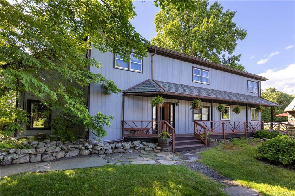 690 New Paltz Road - Photo 1