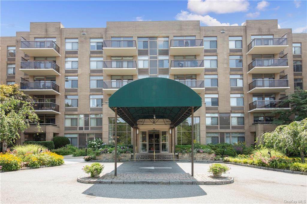 35 Chatsworth Avenue - Photo 1