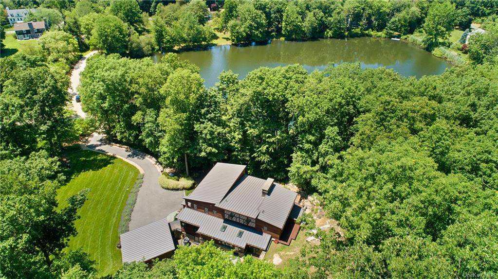 2 Lakeridge Drive - Photo 1
