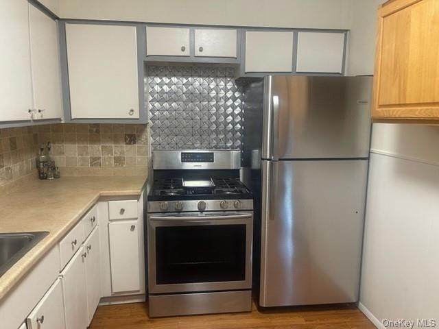 2024 Paulding Avenue - Photo 1