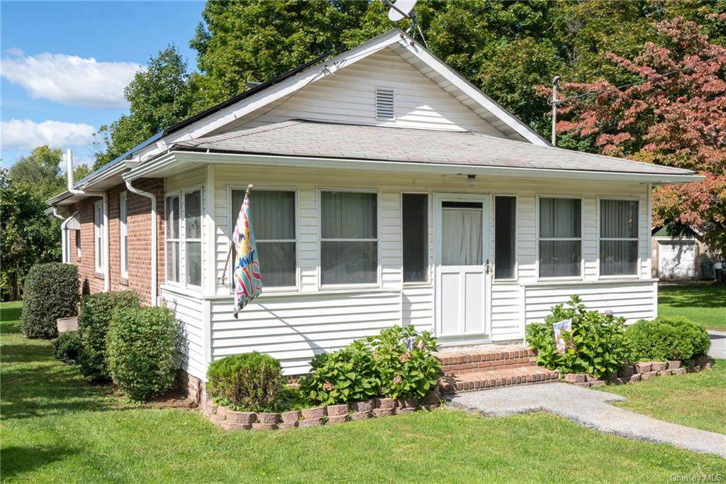 40 Cedar Avenue - Photo 1