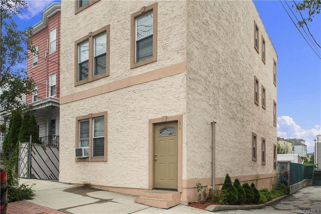 106 Lockwood Avenue - Photo 1