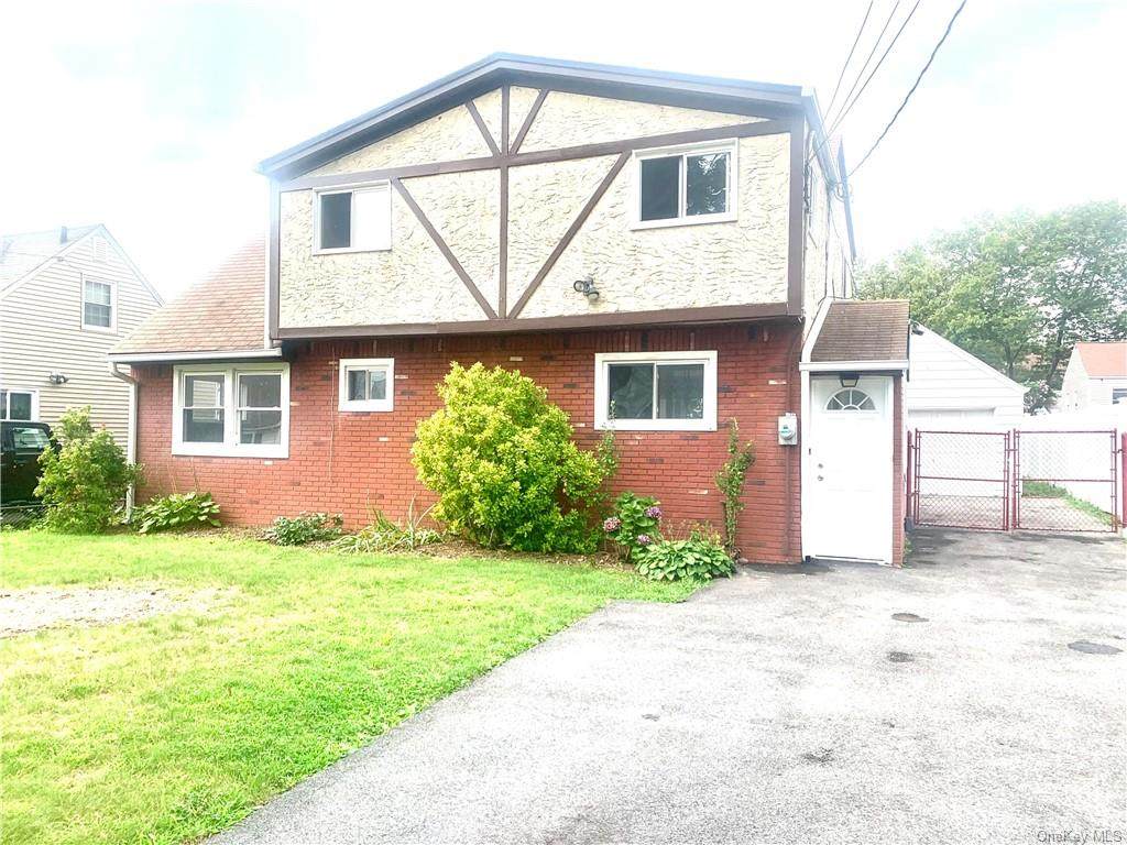 211 Croydon Road - Photo 1