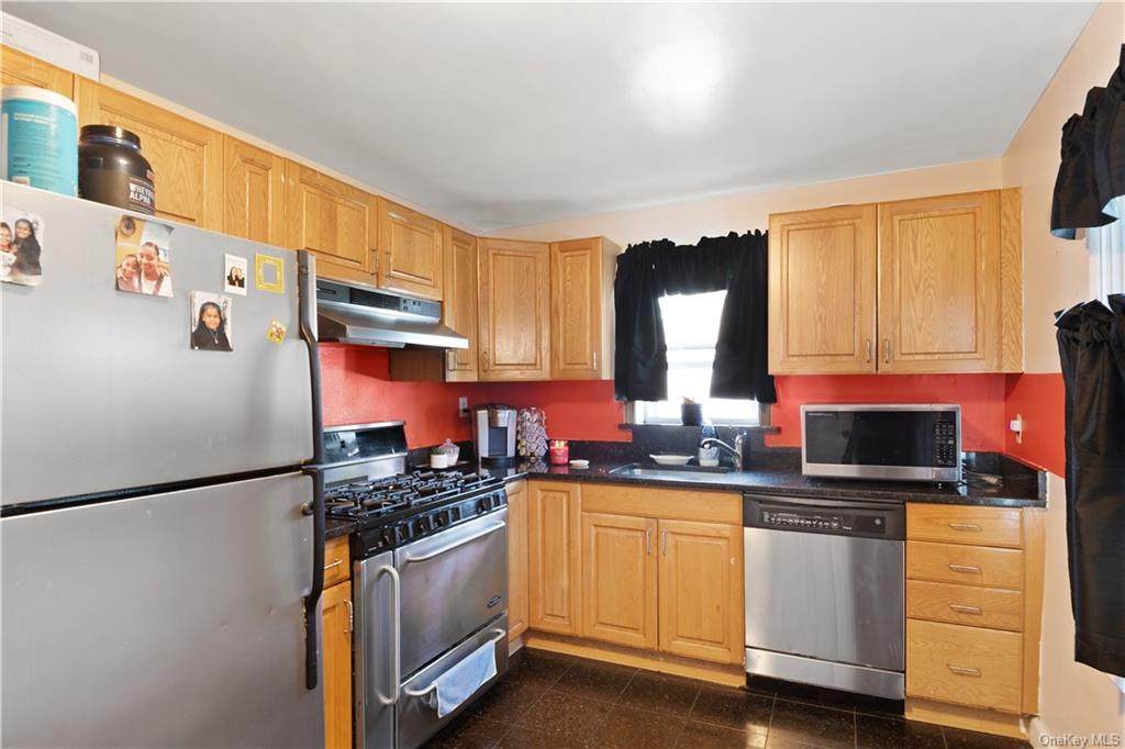 110 Thurton Place - Photo 1