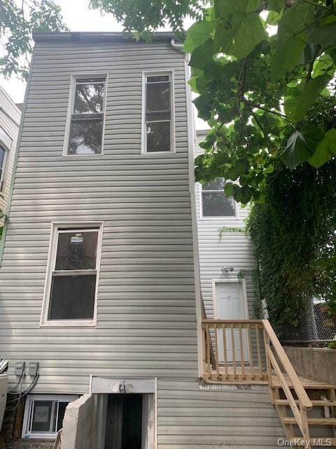 464 187th Street - Photo 1