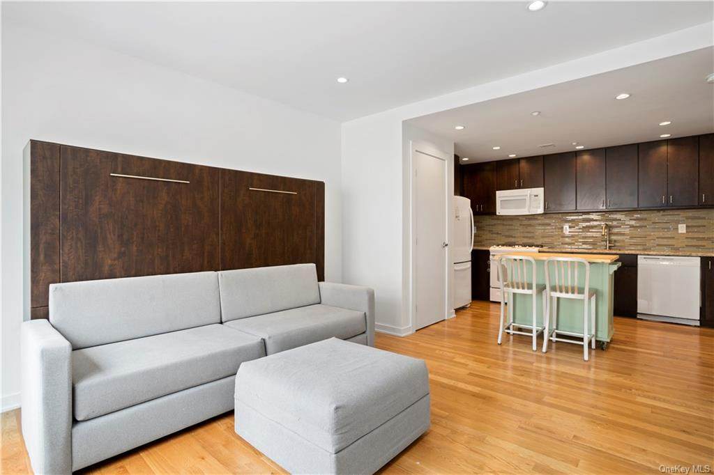 152 118th Street - Photo 1