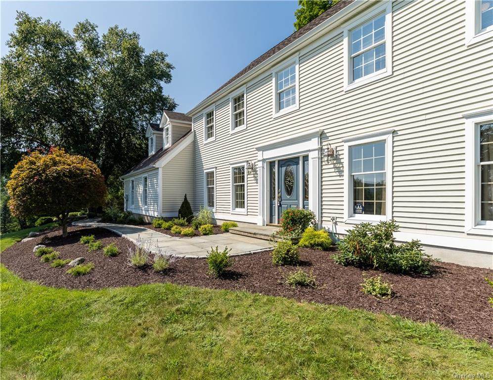 10 Pinecrest Road - Photo 1