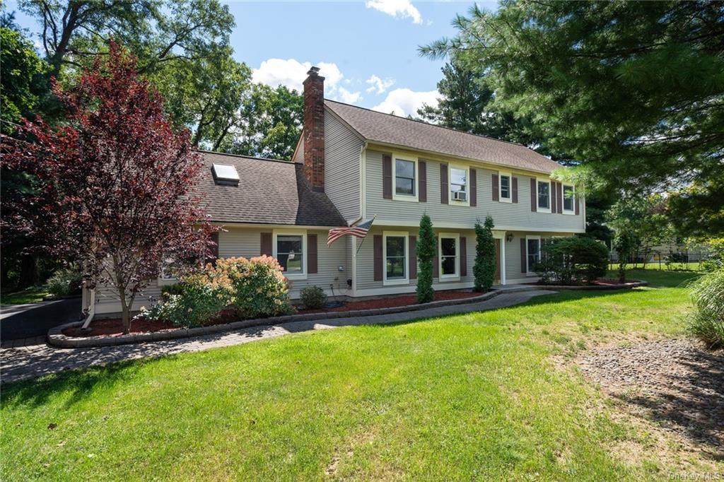 6 Lenape Lane - Photo 1