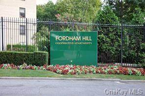 8 Fordham Hill Oval - Photo 1