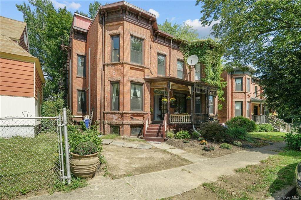 28 Courtney Avenue - Photo 1