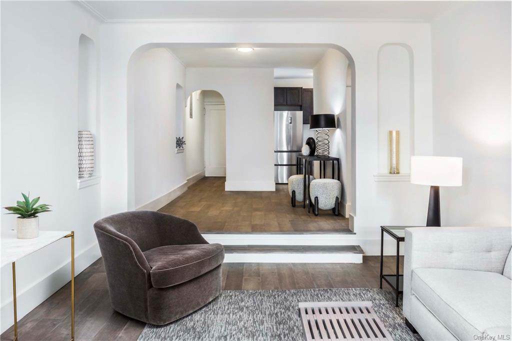 3000 Valentine Avenue - Photo 1
