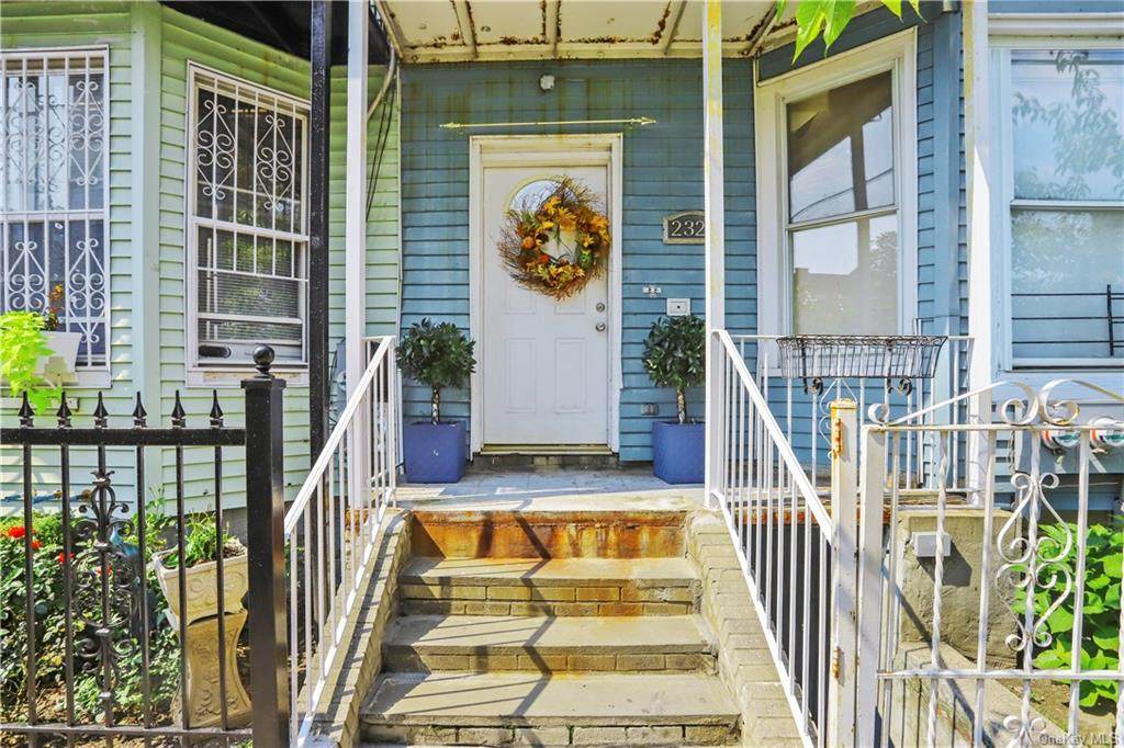 2321 Bassford Avenue - Photo 1