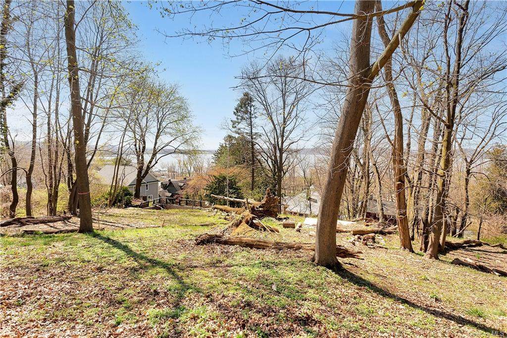 123 Riverside Avenue - Photo 1