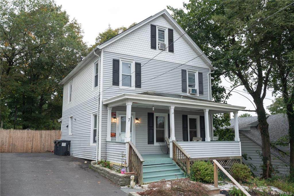 7 Grandview Avenue - Photo 1