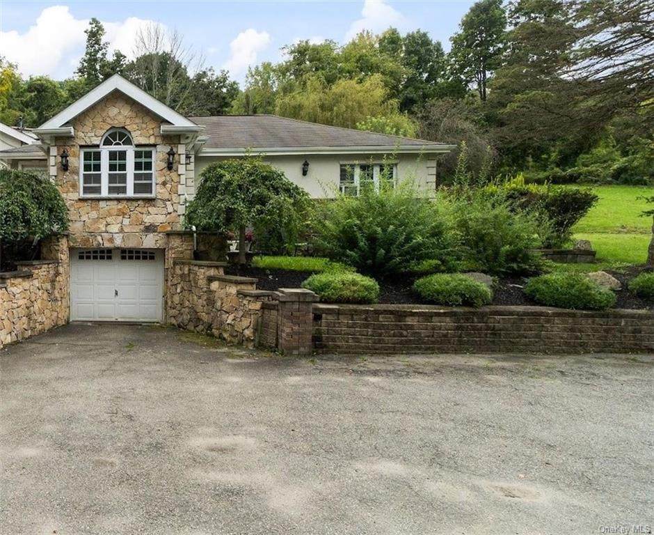 22 Weitz Road - Photo 1