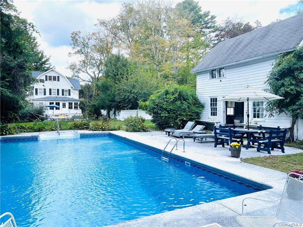 544 King Street - Photo 1