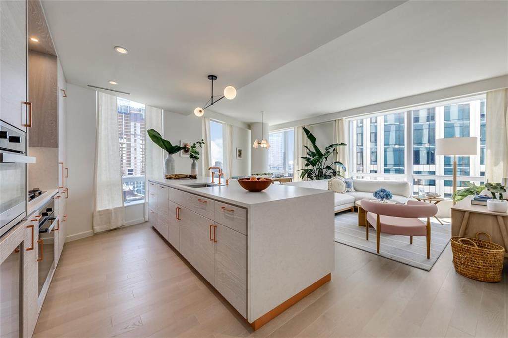 138 Willoughby Street - Photo 1