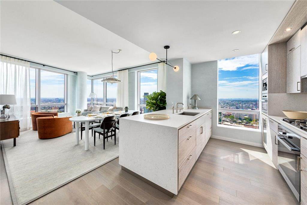 138 Willoughby Street - Photo 1