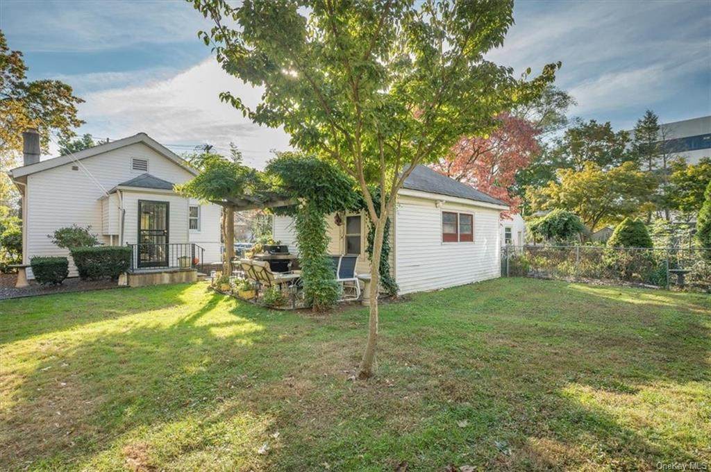 818 Lester Avenue - Photo 1