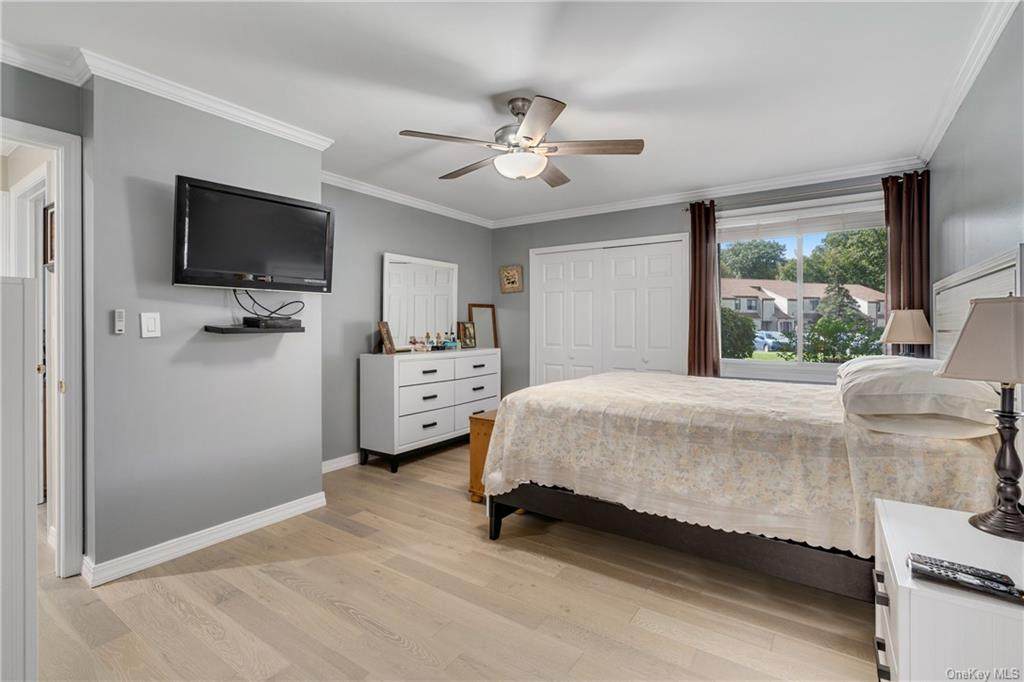 41 Jefferson Oval - Photo 1