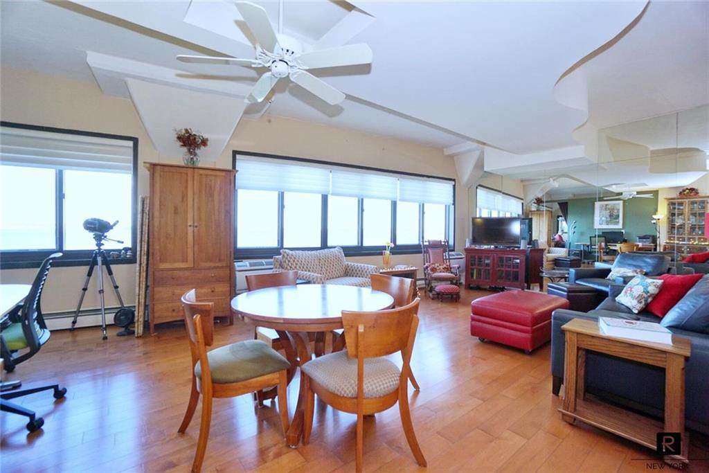 10 Bay Street Landing - Photo 1