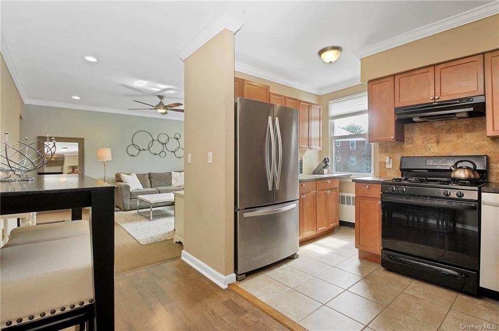175 Bryant Avenue - Photo 1