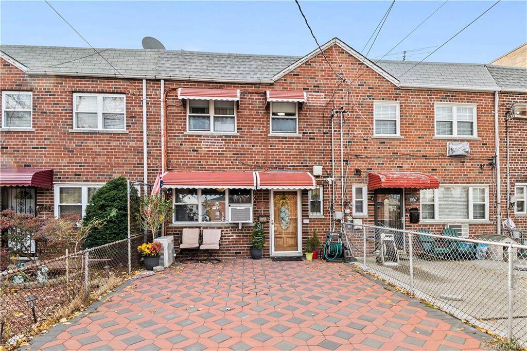 1055 Quincy Avenue - Photo 1