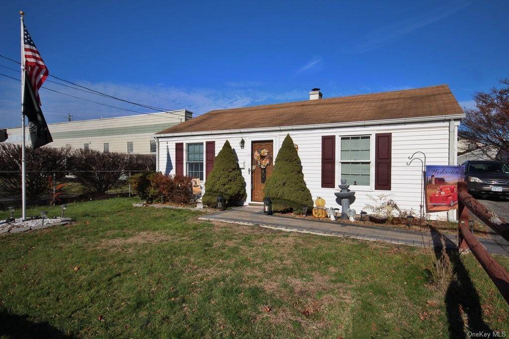 136 Railroad Avenue - Photo 1